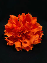 Flor naranja intenso y vibrante