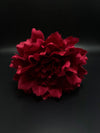 Flor rojo profundo e intenso