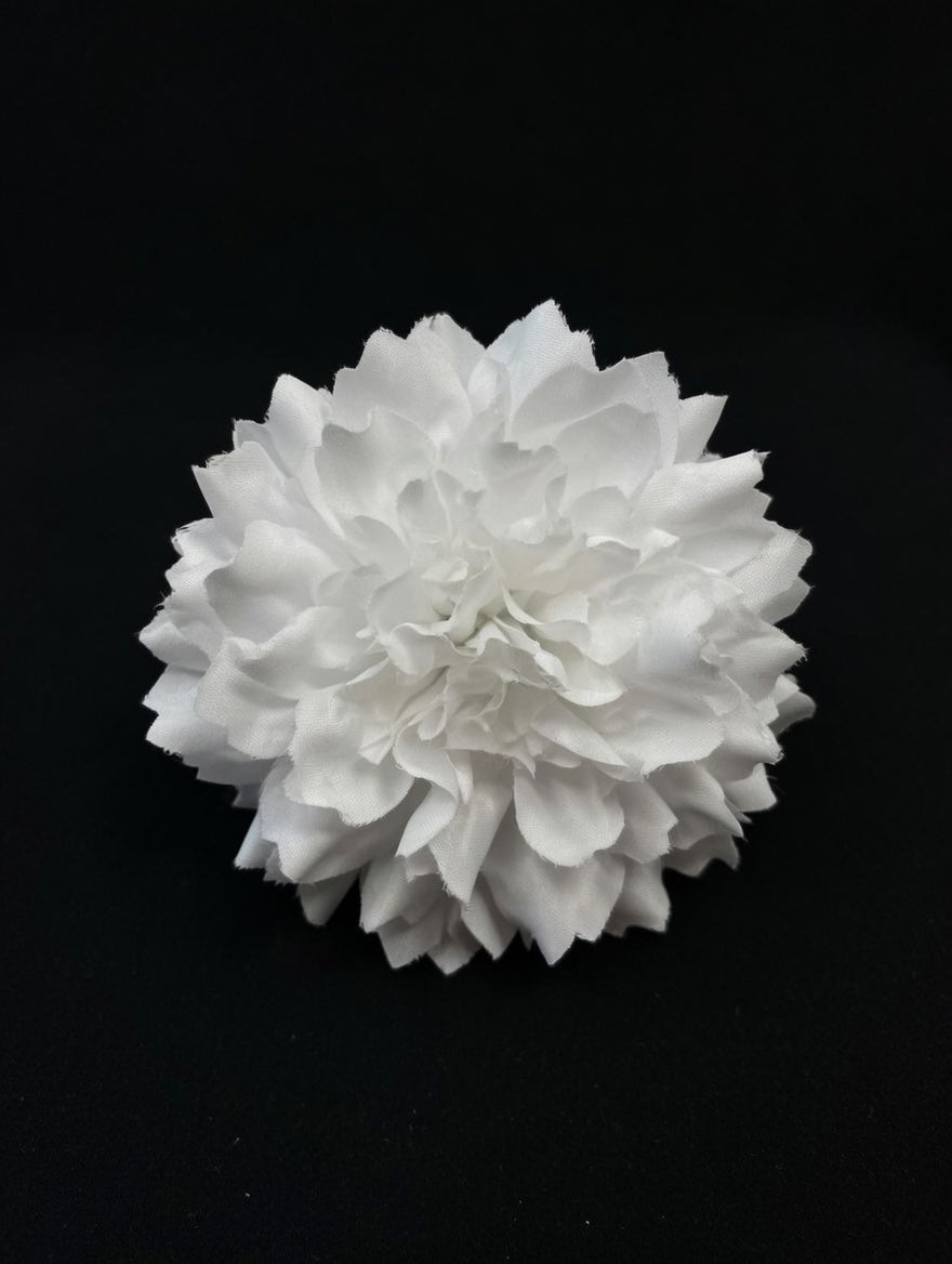 Flor blanco puro y luminoso